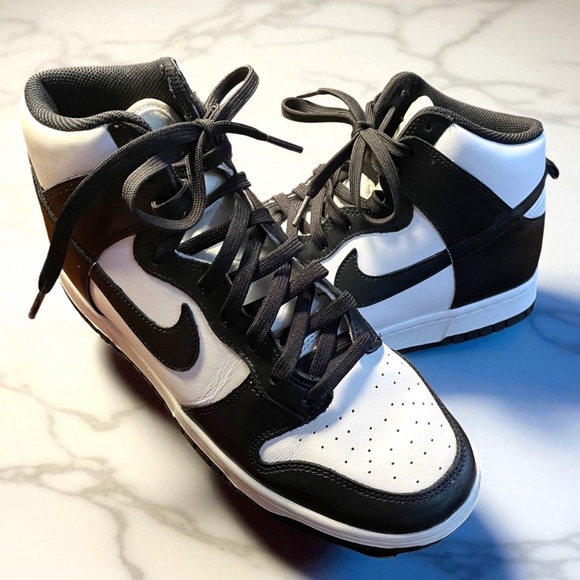 Nike Dunk High Panda Men’s Sz 10 Black White Retro Shoes Barely Worn No Creases - Picture 3 of 10